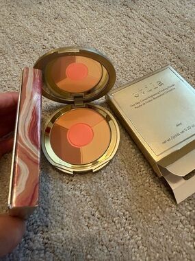 Stila One Step Correct Brightening Powder - deep - two NIB